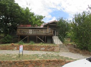 103 E Lake Dr, Medicine Park, OK 73557