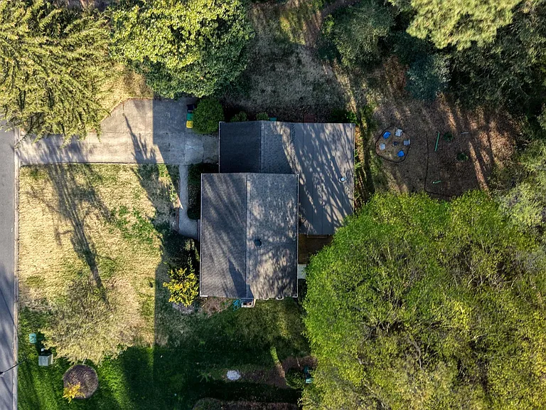 74 S Fairfield Dr — Photo 33