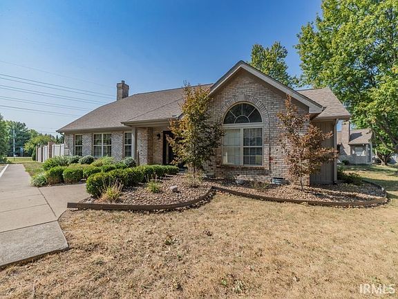2nd image of 8207 River Park Way
