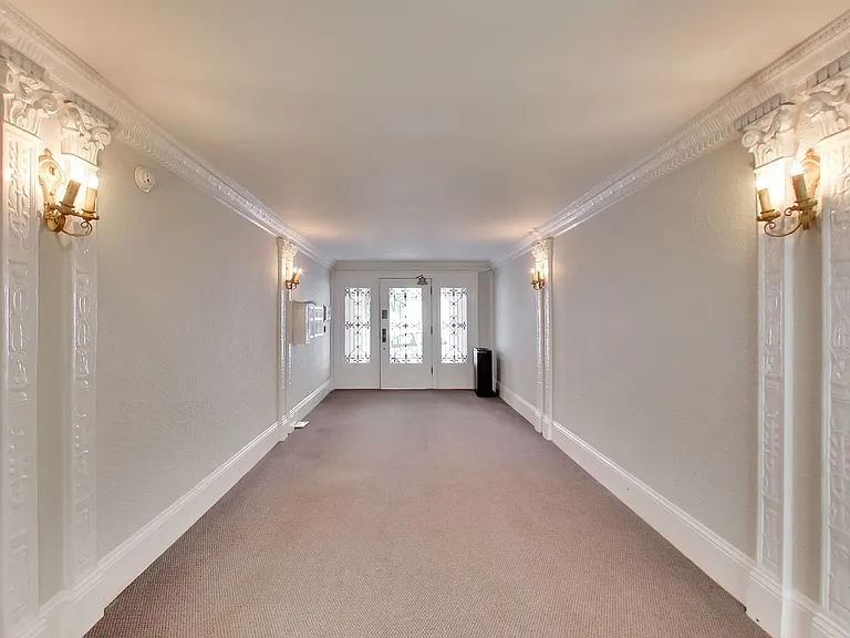 1760 Golden Gate Ave — Photo 1