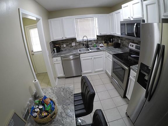 3rd image of 7524 Mountainbrook Dr APT B