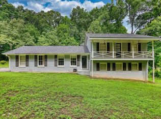 2394 Rockbridge Rd, Stone Mountain, GA 30087