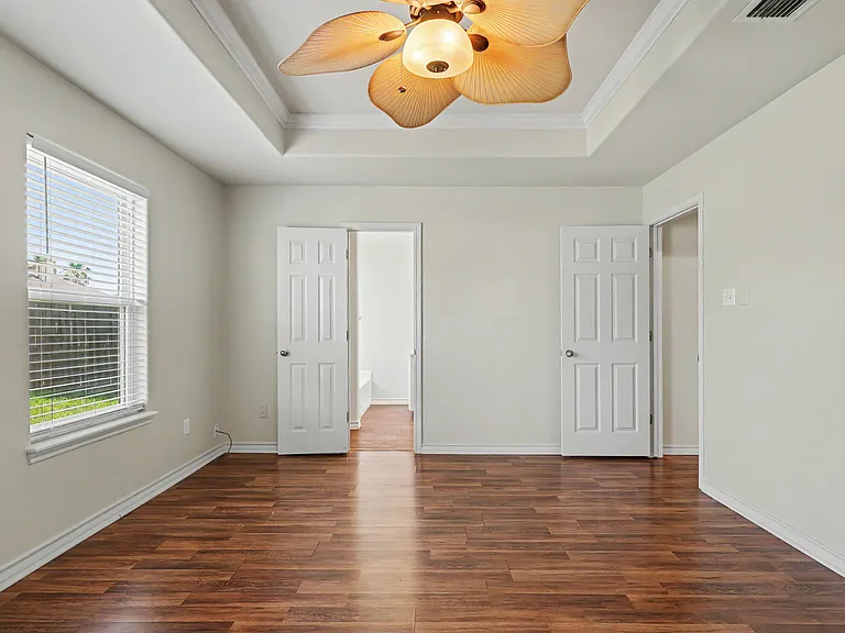 1111 Meadowbrook Dr — Photo 26