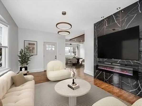 59 Kendall St, Lawrence, MA 01841