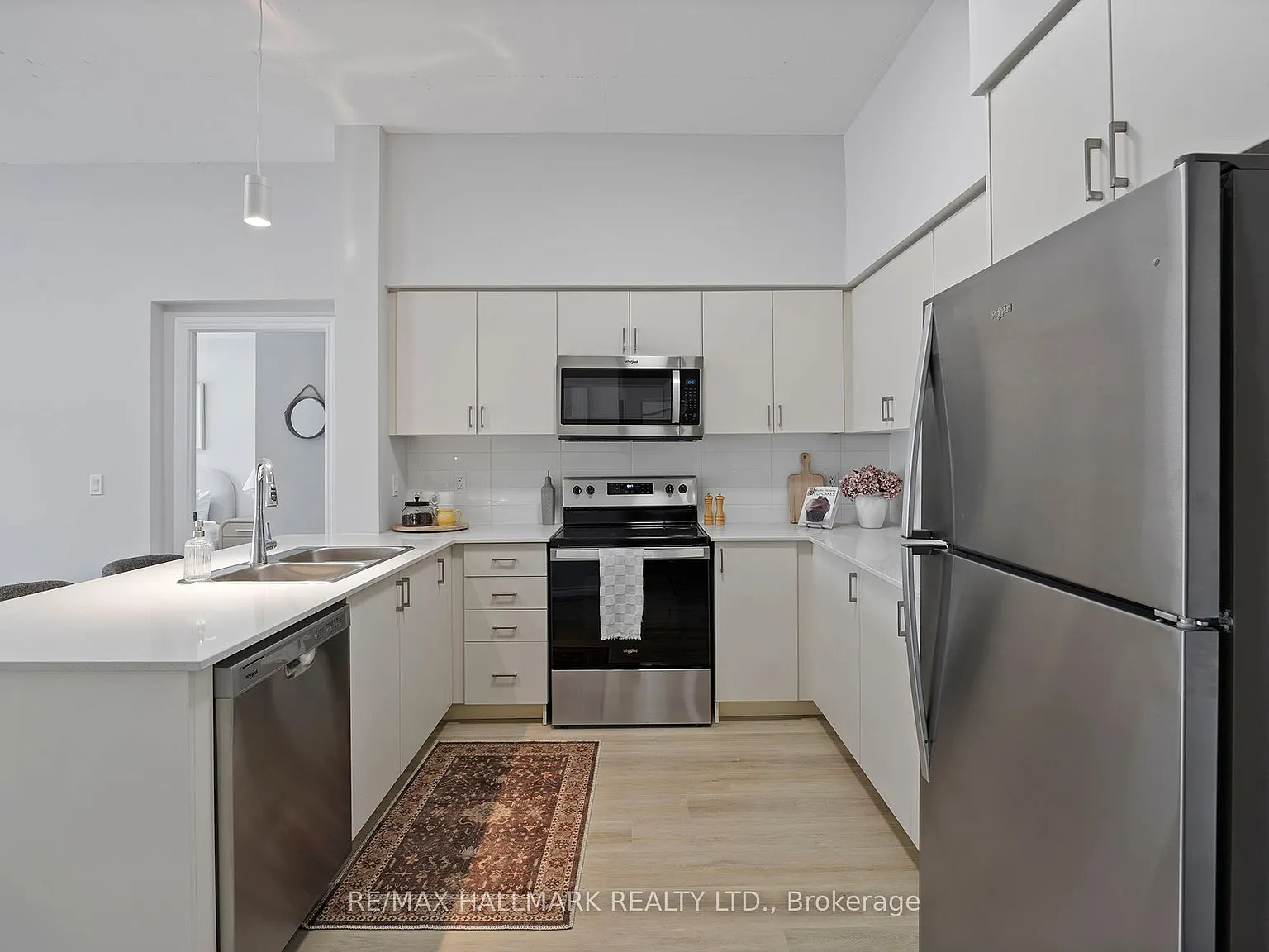 4 bed, $3,449 — Photo 4