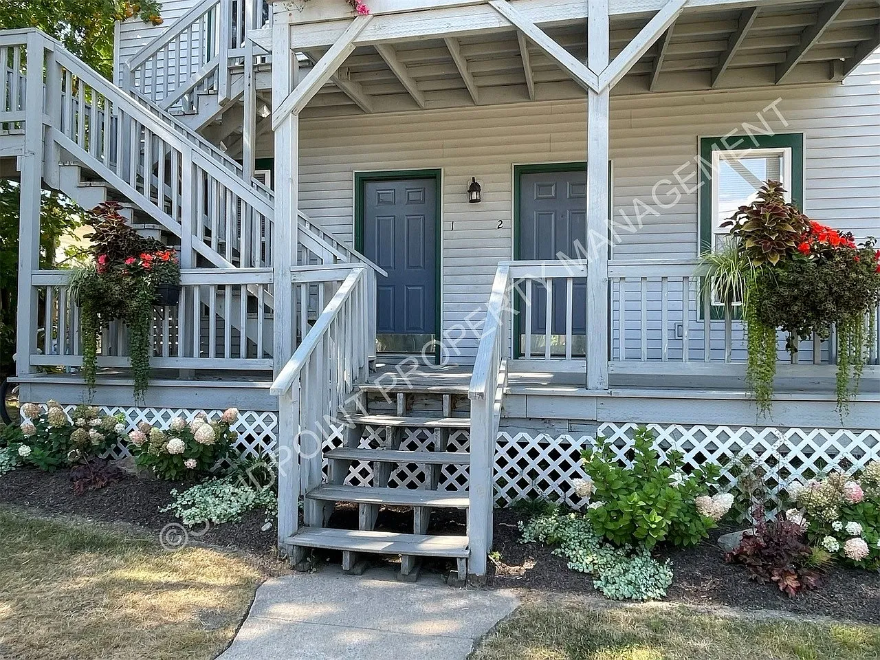 Studio, 700 sqft, $995 — Photo 4