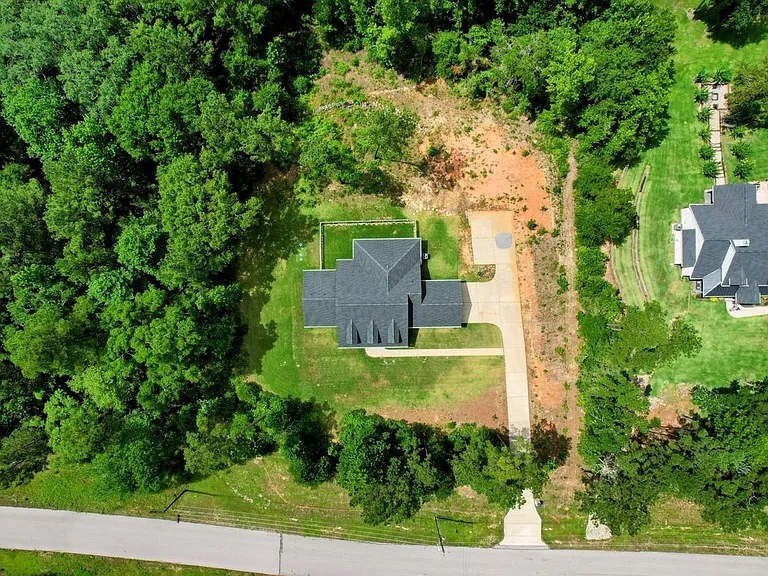 131 Feldspar Ln — Photo 41
