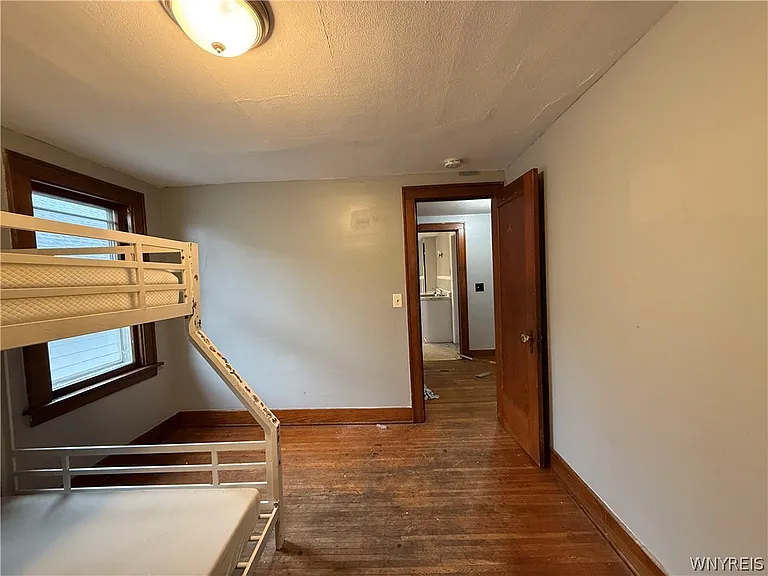 110 Gerald Ave — Photo 9