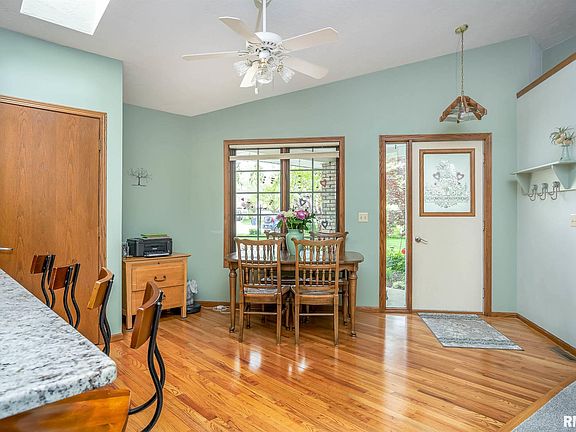 5th image of 4724 116th Avenue Ct