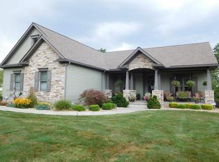 3699 Panin Rd, Hermitage, PA 16148