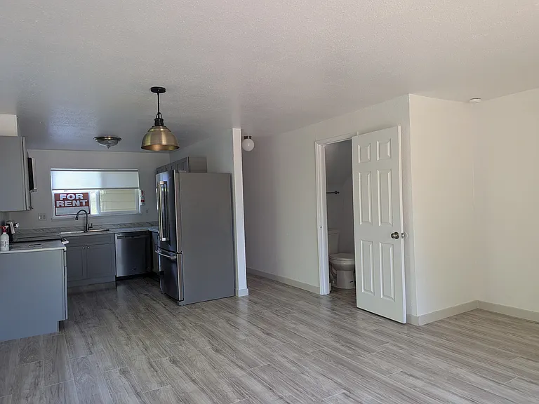 569 Sunset Ave #1 — Photo 6