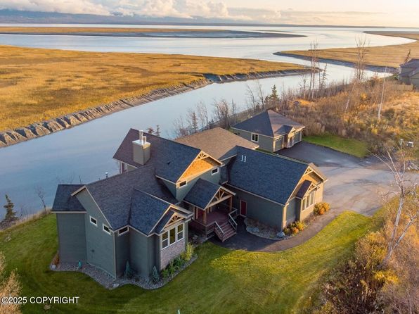 7027 S Hayfield Rd, Wasilla, AK 99623