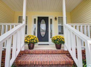 1145 Laverne Cir NW, Arab, AL 35016
