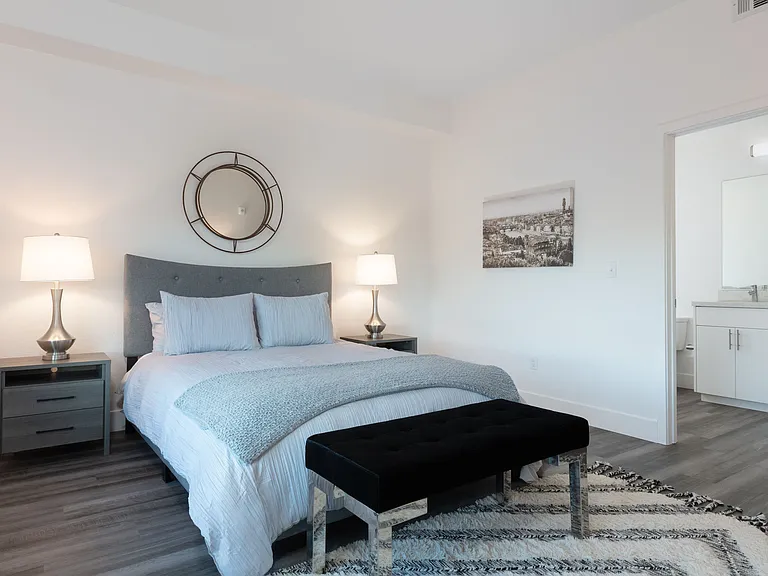 Sunsweet Apartments — Photo 8