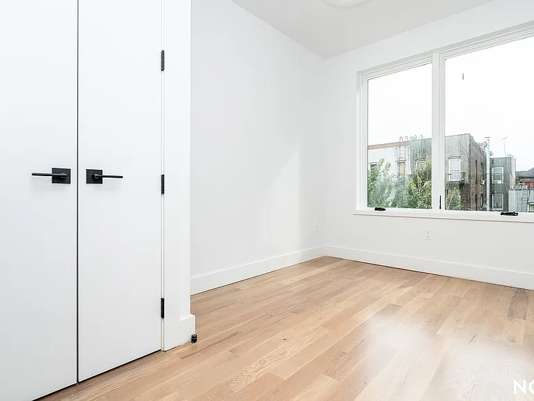 156 Martense St #3L — Photo 12