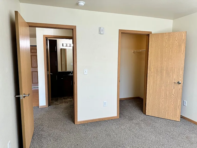 West Lake II Apartments — Photo 104