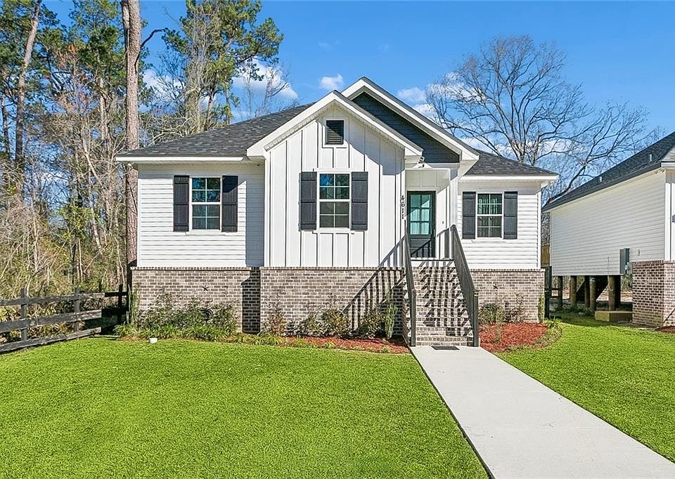 1st image of 4611 Oak Dr