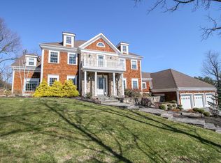 25 Kingwood Dr, Poughkeepsie, NY