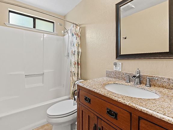 5th image of 2772 Coyote Lane