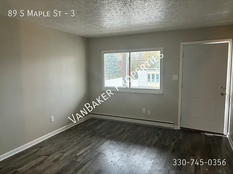89 S Maple St #3 — Photo 4