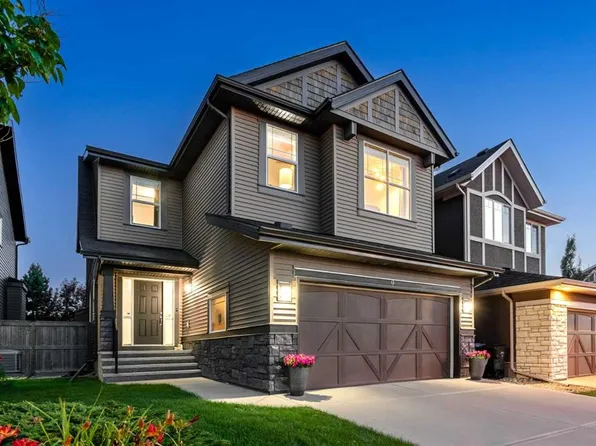 9 N Aspenshire Cres SW, Calgary, AB T3H 0R4