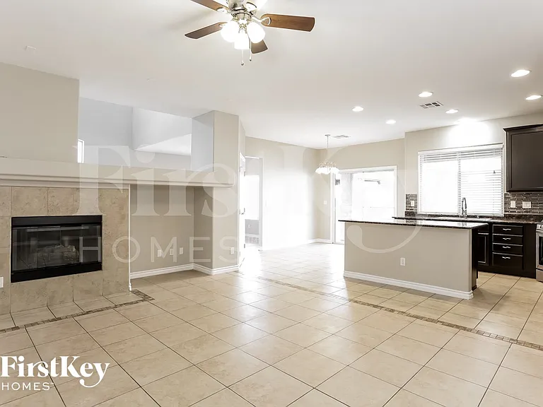 324 Sierra Breeze Ave — Photo 6