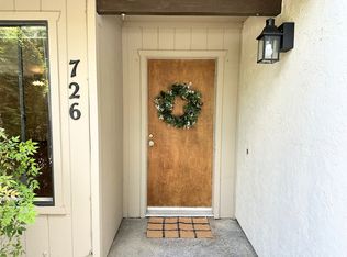 726 Barcelona Ave, Davis, CA 95616