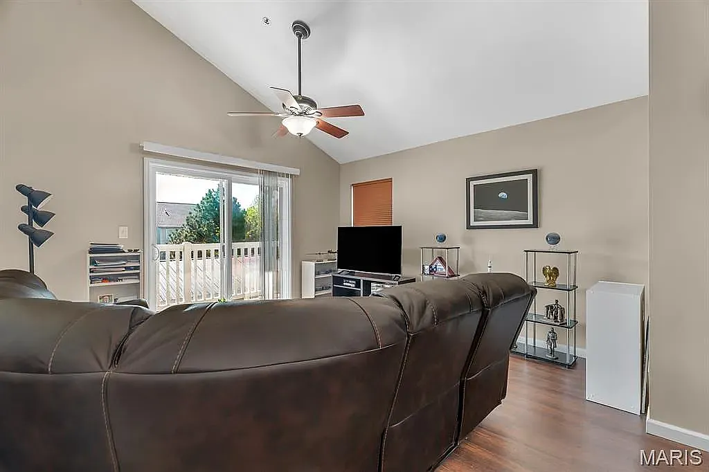 Building Photo - 8302 Spring Creek Ln #302