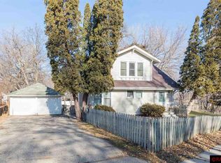 808 W Pleasant St, Mankato, MN 56001