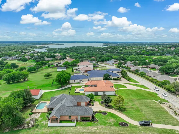 7349 Golf Club Dr, Fort Worth, TX 76179