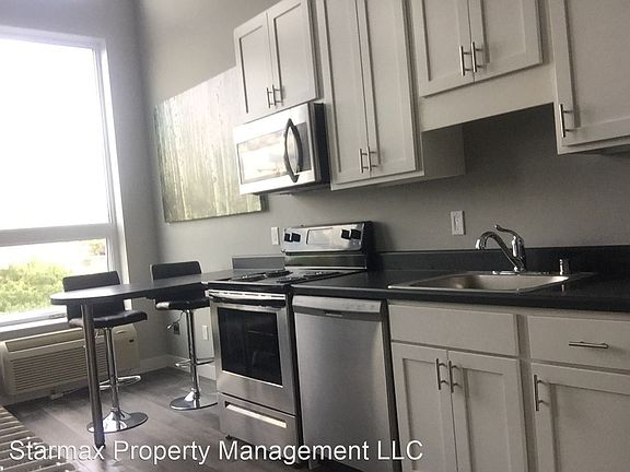 4th image of 2630 Essex St SE #410