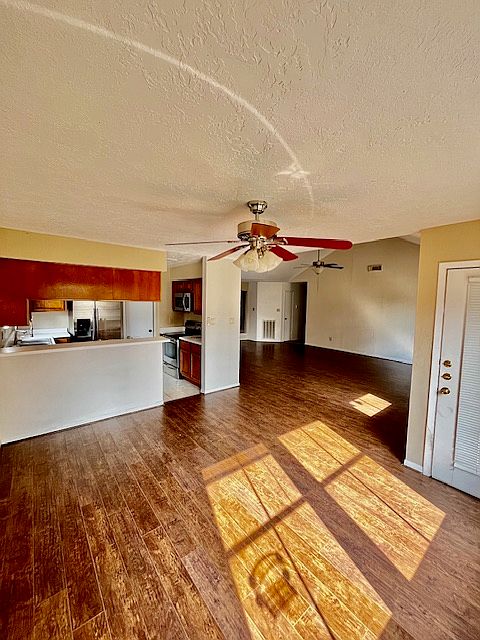 1st image of 21603 Park York Dr