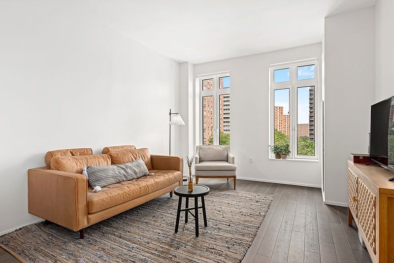 1st image of 543 W 122nd St #5B