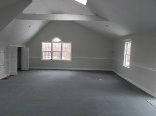 282 Bedford St APT 2E, Abington, MA 02351