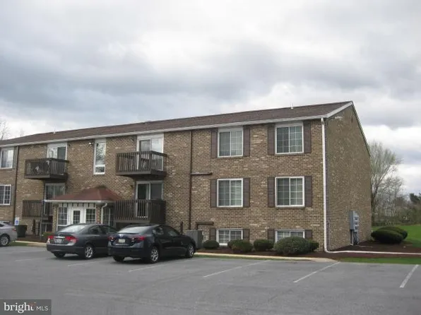 1003 Nanroc Dr APT 11, Mechanicsburg, PA 17055