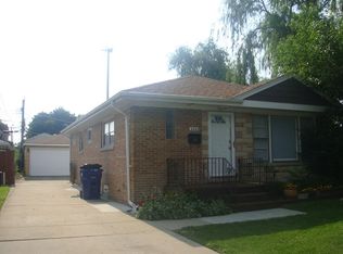 2552 Ernst St, Franklin Park, IL