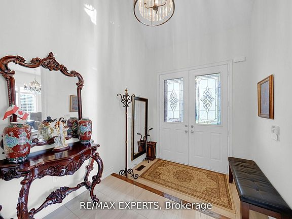 3rd image of 10 Falkland Rd