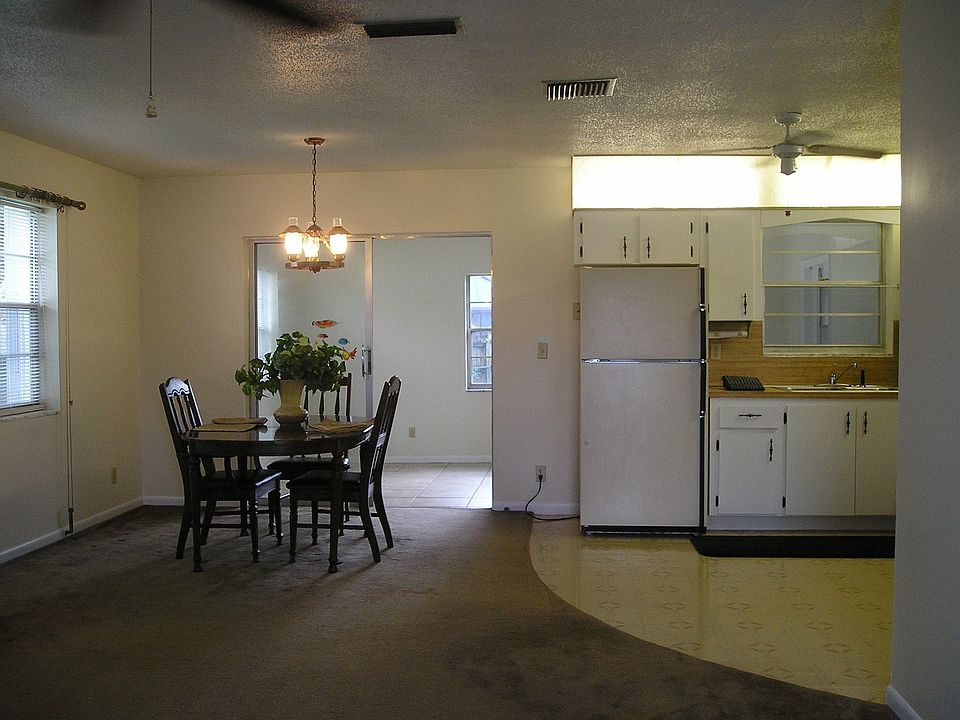 2nd image of 4614 Canal Dr