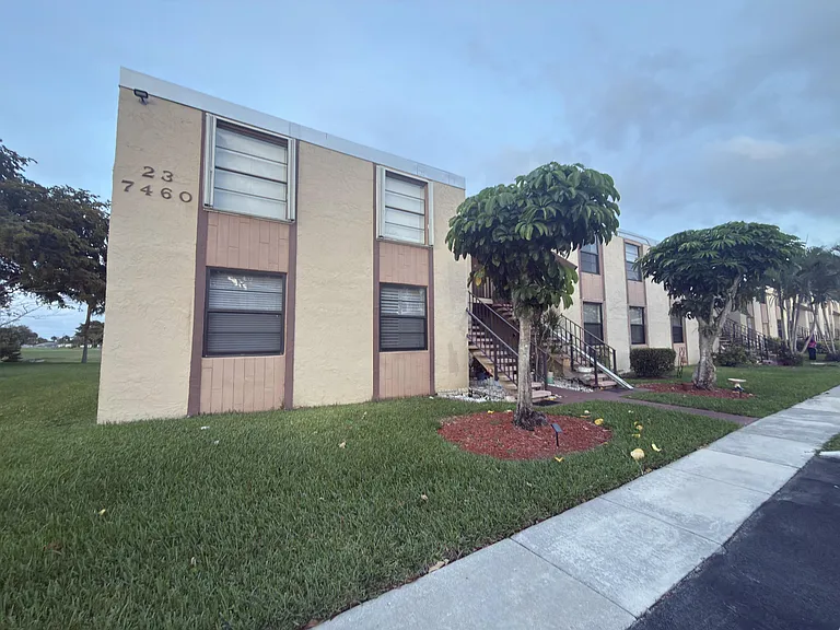 7460 NW 18th St #201 — Photo 41