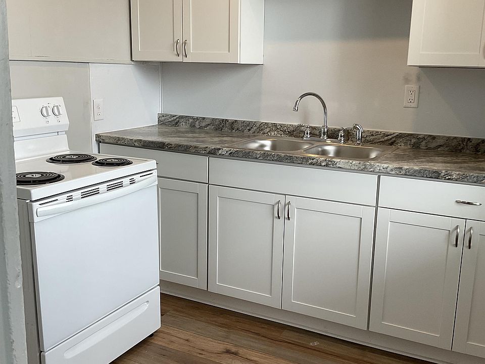 1st image of 16 Drummond St #1
