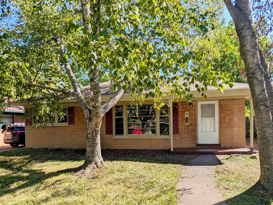1st image of 3017 Menominee Ave
