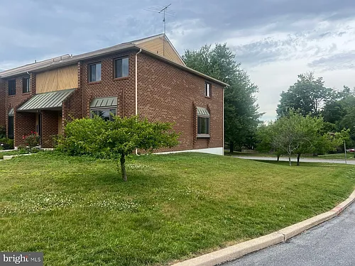 100 Conway Ct Photo 1