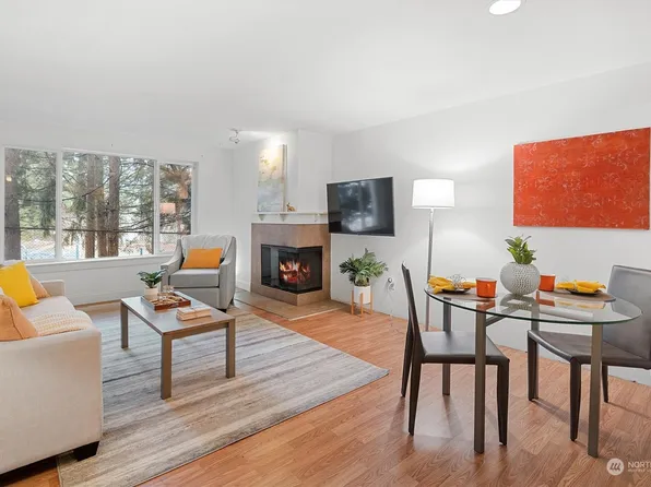 300 N 130th Street #2103, Seattle, WA 98133