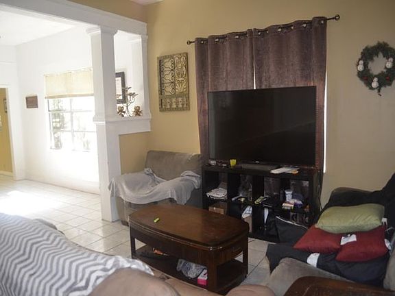 3rd image of 3807 N Tampa St