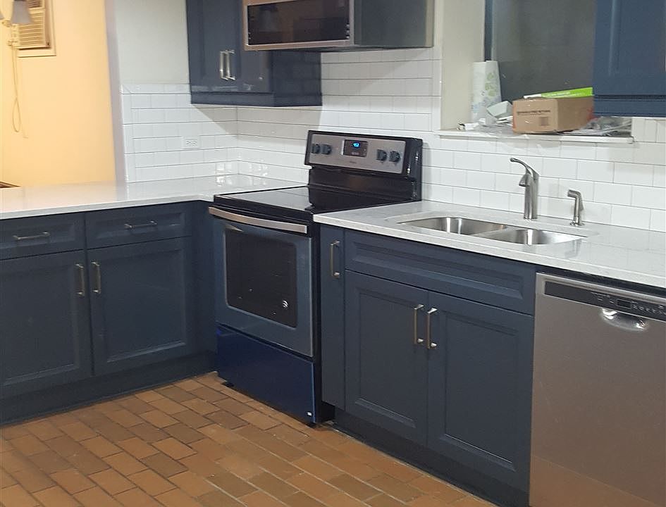 1736 Bissell-2