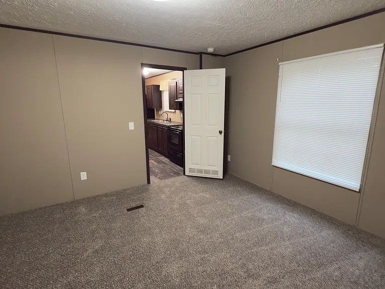 27282 Patterson Rd — Photo 10