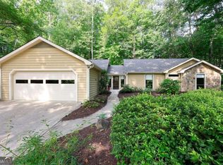 1955 Hitching Post Ln, Marietta, GA 30068