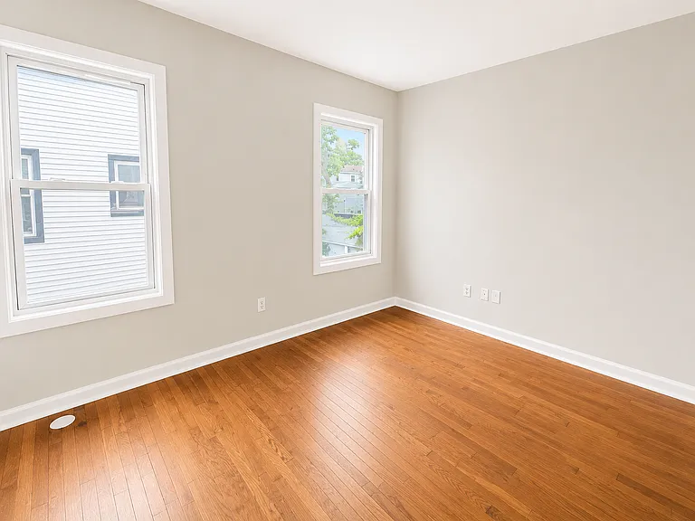 114 Lyons Ave #2 — Photo 12