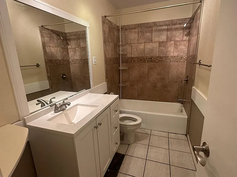 5605 Smouldering Wood Ct — Photo 6