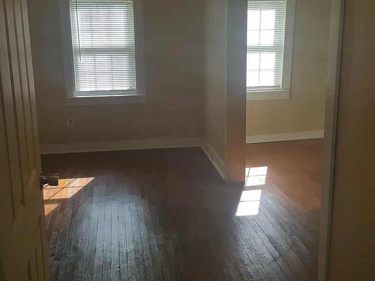 315 S Mulberry St — Photo 10